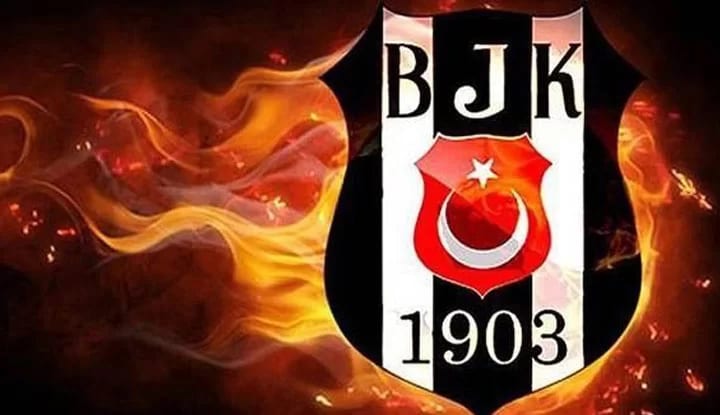 Canlı yayında hocası açıkladı! "Beşiktaş'ın teklifi çok ciddiydi, görüşmeler oldu"