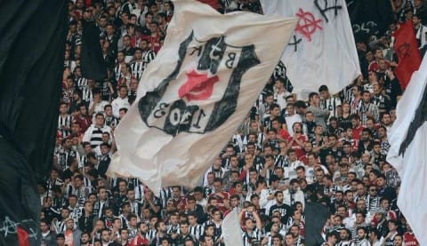 Çarşı grubundan sert 2022 veda açıklaması! "Süper Sirk"