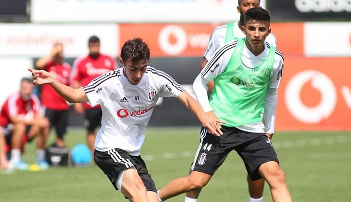Beşiktaş'ın 18'lik genç oyuncusu göz dolduruyor!
