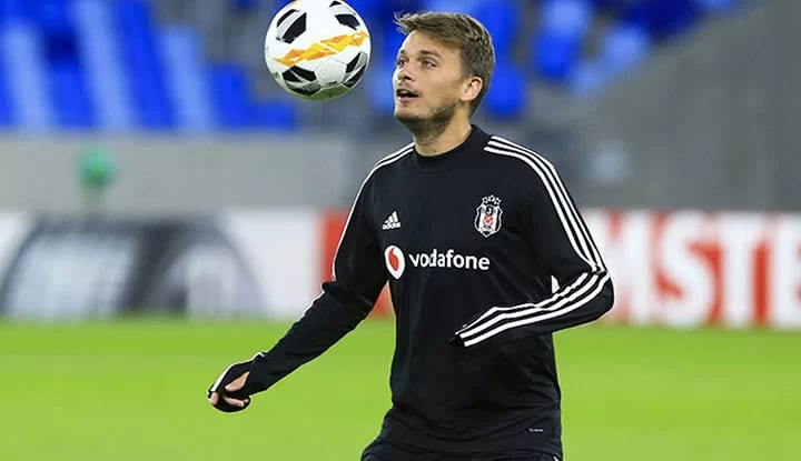 Beşiktaş'ta Adem Ljajic ile görüşme yapıldı!