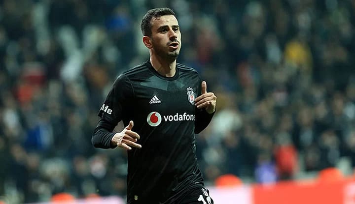 Beşiktaş, Oğuzhan için farklı bir yol izleme kararı aldı!