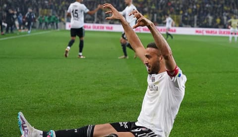 Cenk Tosun atıyor, Beşiktaş kazanıyor!