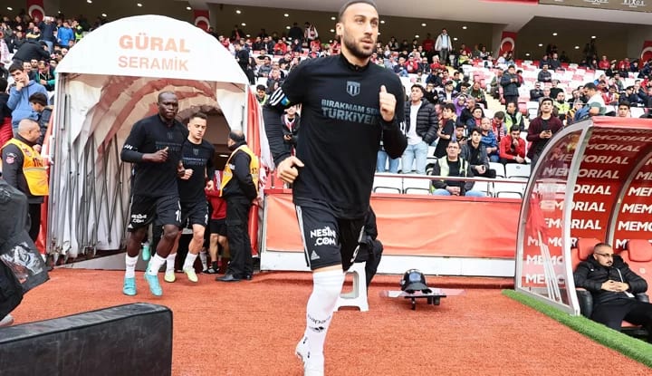Cenk Tosun ve Nuri Şahin arasında gerginlik!