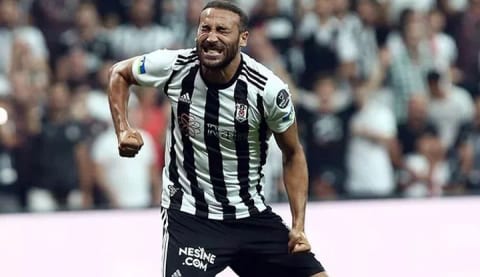Cenk Tosun yediği kırmızı kart pozisyonunu anlattı!