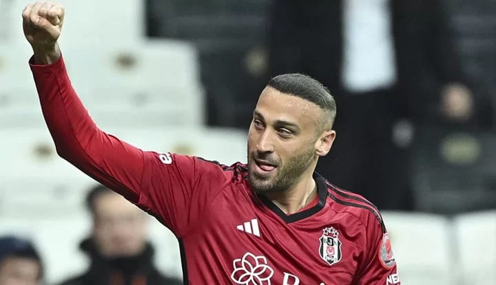Cenk Tosun yurt dışı tekliflerini değerlendiriyor!