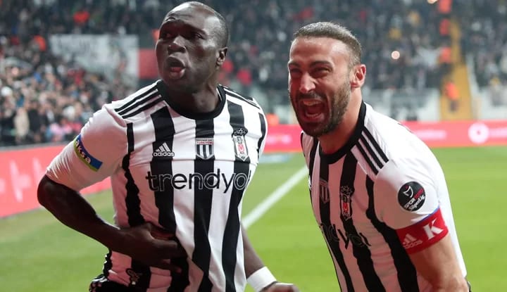 Cenk Tosun'un opsiyonu için son 1 gol!