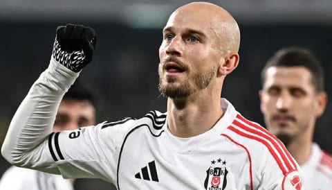 Cerny son maçlarda yokları oynuyor!
