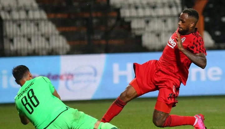 Cyle Larin, Beşiktaş'ta kalacağının sinyalini verdi! İşte yaptığı açıklama...