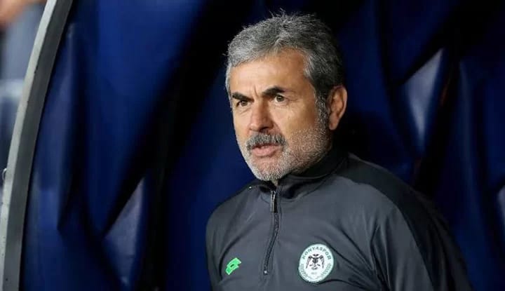 "Beşiktaş'ın bir adım önde olduğunu söylemek kehanet değil"