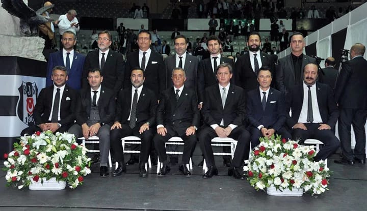 Beşiktaş'ta yönetim, toplam kaç forma alacak?