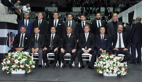 Beşiktaş'ta yönetim, toplam kaç forma alacak?