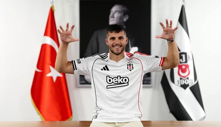 David Jurasek'ten açıklamalar! "Solskjaer’le konuştum, kararımı verdim!"