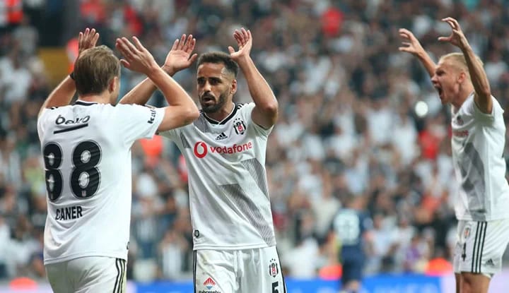 "Milyon Eurolar’ın har vurup harman savrulduğu ortamda Caner Erkin..."