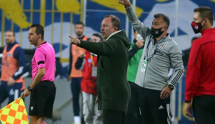Derbide bu da oldu! Sosyal medyayı salladı!