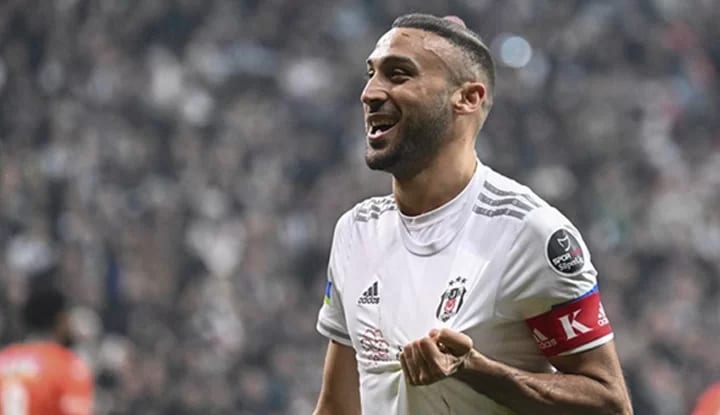 Derbide Cenk Tosun'un sözleşmesi uzayabilir!