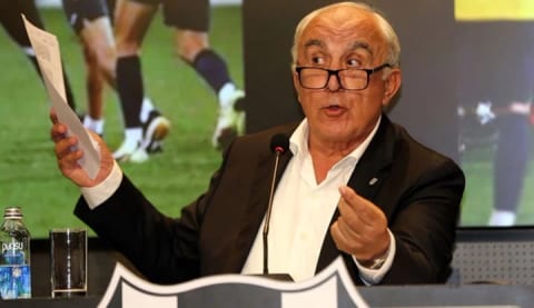 Divan Kurulu toplantısında Sancak krizi!