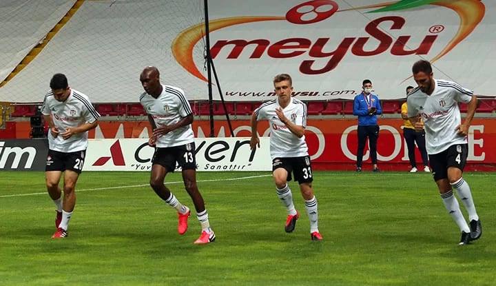 "Doğru bir üçlü değil"