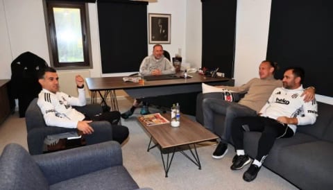 Domagoj Vida'dan sürpriz ziyaret!