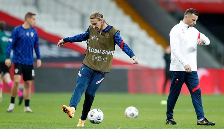 Domagoj Vida'nın maç öncesi tokalaştığı isimler dikkat çekti! İşte o anlar...