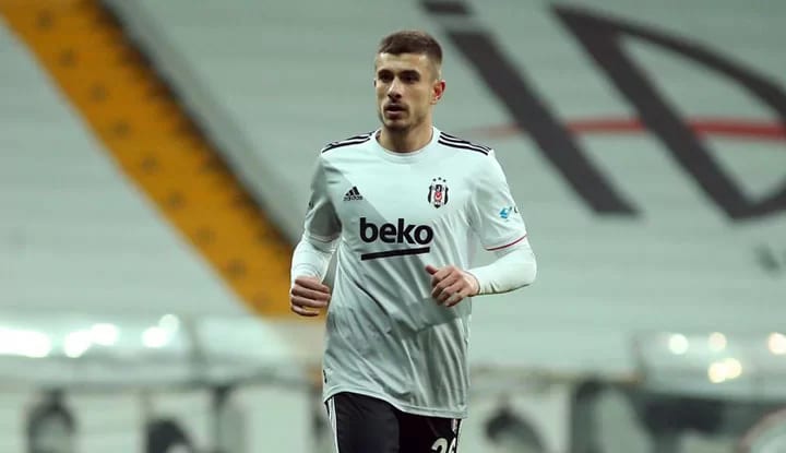 Dorukhan Toköz'den Beşiktaş camiasına mesaj!