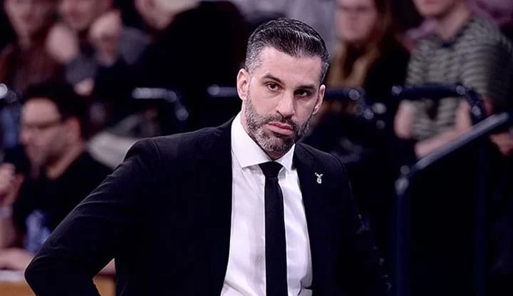 Dusan Alimpijevic'ten açıklamalar! "Bu taraftar olmadan, bu atmosfer olmadan biz bu geri dönüşü yapamazdık"