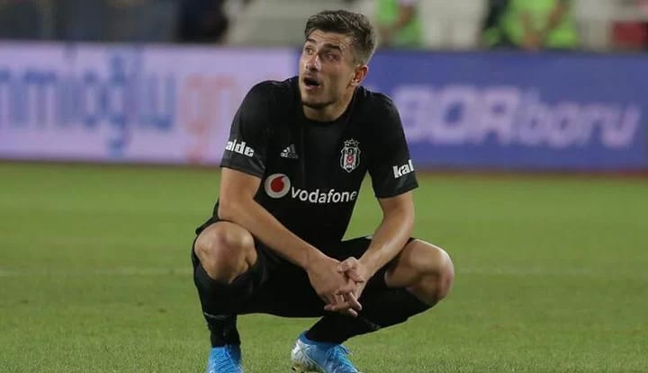 Beşiktaş'ta Dorukhan'ın rolü değişti!