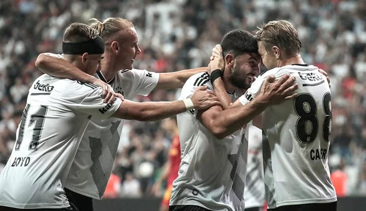 Beşiktaş'ta 3 oyuncu için gelen teklifler memnun etmedi!