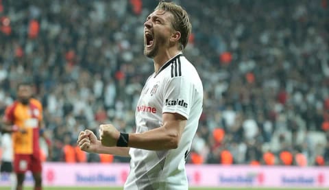 Caner Erkin'den sözleşme açıklaması!