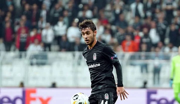 Beşiktaş'ta Kartal Kayra Yılmaz, dikkatleri üzerine çekiyor!