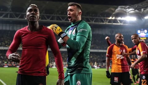 Galatasaray'da derbi öncesi sakatlık şoku!