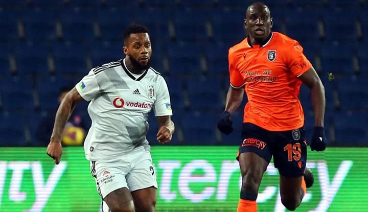 Lens'ten sağ bek pozisyonu açıklaması!