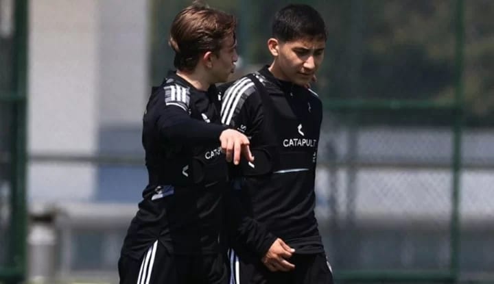 Emirhan İlkhan’dan transfer açıklaması!
