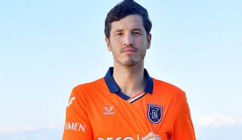 Emre Belözoğlu'ndan Salih Uçan açıklaması!
