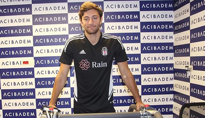 Emrecan Uzunhan sağlık kontrolünden geçti
