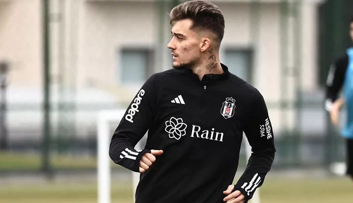 Ernest Muci, Beşiktaşlı taraftarları sevindirdi!