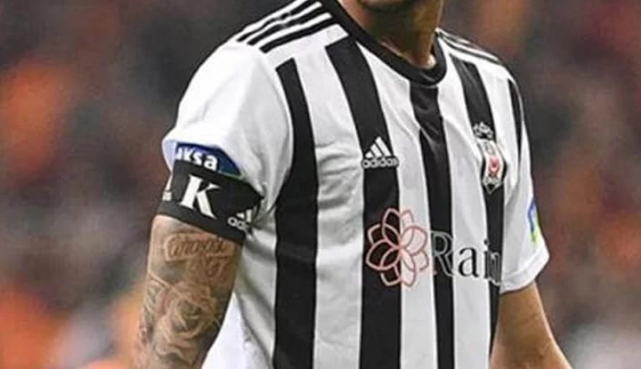 Eski Beşiktaşlı futbolcu Başakşehir'e transfer oluyor!
