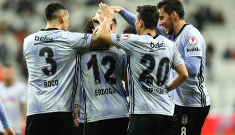 Beşiktaş'ın Wolves maçı kadrosu belli oldu!