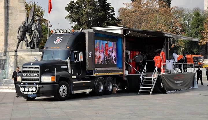 Kartal Yuvası tırı, Beşiktaş'ta!