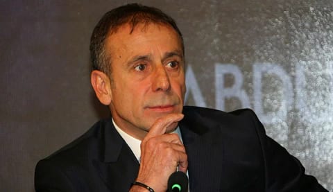 Avcı, yönetimle toplantı yaptı! Mevcut kadroda bulunan oyuncular..."
