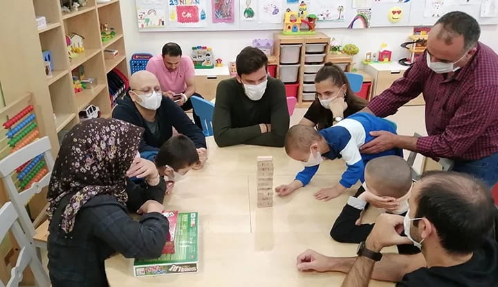 Umut Nayir, KAÇUV Aile Evi’ni ziyaret etti