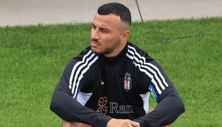 Fas Milli takımı Romain Saiss’in Beşiktaş’taki geleceği için endişeli!