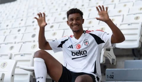 Felix Uduokhai'nin lisansı çıktı!