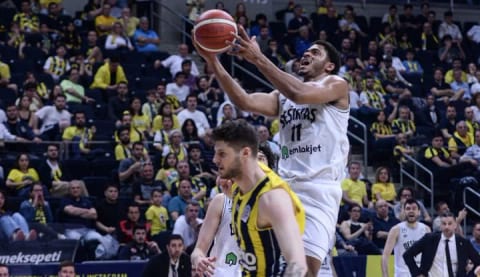 Fenerbahçe Beko-Beşiktaş Emlakjet Play-off yarı final serisinde!