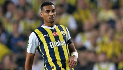 Fenerbahçe'nin eski stoperi Beşiktaş'ın gündeminde!