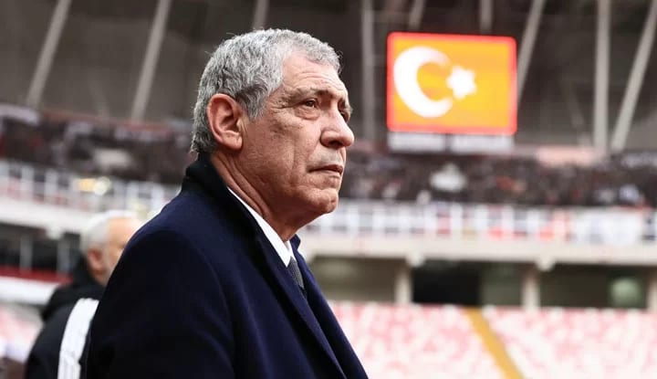 Fernando Santos'tan hakem açıklaması! "2 haftadır hakkımız yeniyor"
