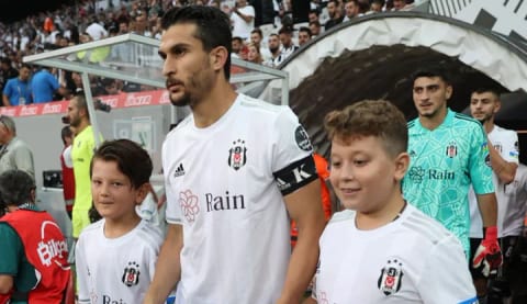 Feyyaz Uçar'dan Necip Uysal eleştirisi!