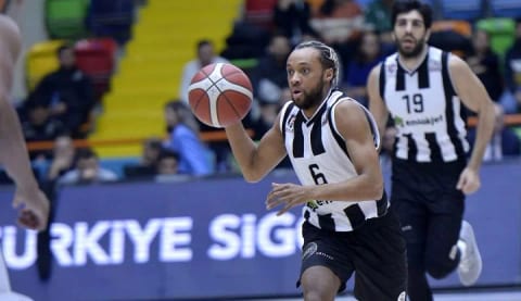 "Galatasaray da istedi, Beşiktaş Emlakjet aldı"