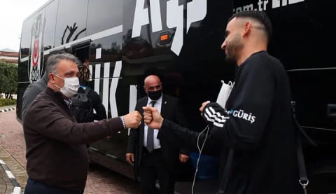 Ghezzal, 3238 oyuncu arasında 2. sırada!