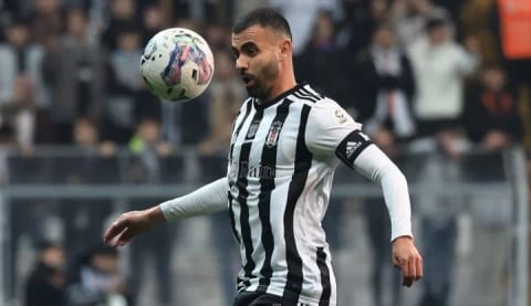 Ghezzal derbide tribünde!