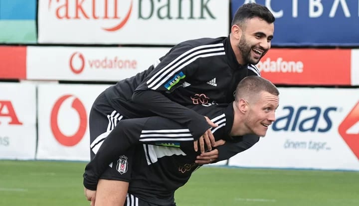 Ghezzal, Galatasaray derbisine yetişebilecek mi? İşte cevabı!